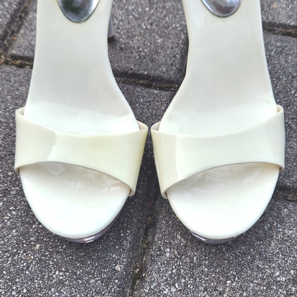 Michael Michael Kors Maribella White Clear Platform Ankle Strap Sandals 7.5 - Picture 4 of 10